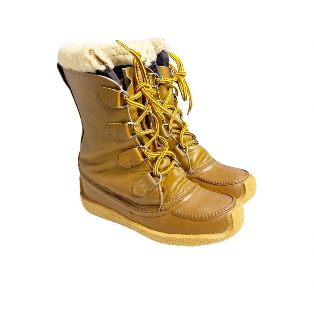 SOREL Vintage Chugalug waterproof Sherpa lined snow boots CANADA size 5. Tan